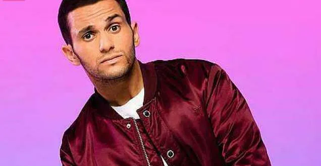 photo angers.  le spectacle de l'humoriste malik bentalha reporté