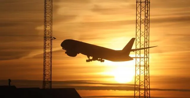 photo un avion décolle de l'aéroport de stockholm (photo prise en novembre 2017) &copy; photo d'illustration/afp/ludovic marin