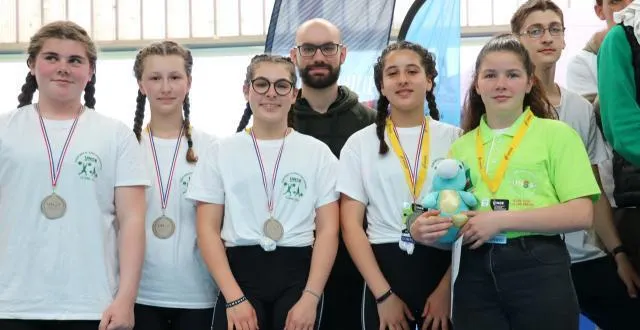 photo l’équipe du collège est vice-championne de france d’haltérophilie. &copy; ouest-france