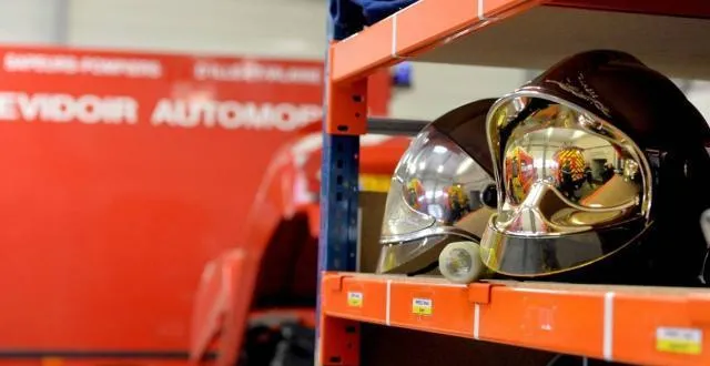 photo les pompiers sont intervenus au lieu-dit les moulins neufs pour un incendie, à bazouges-cré-sur-loir, ce lundi 3 juin, très tôt. &copy; archives ouest-france