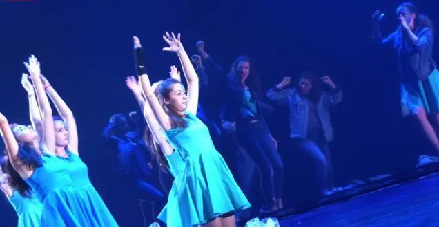 photo cholet. la danse en fête au théâtre saint-louis avec la fabrique chorégraphique