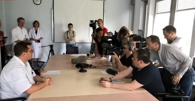 photo angers, chu, 18 juin 2019. ce drame survient dans le contexte de crise que traversent les services d’urgences. le pr lasocki, responsable du pôle des urgences du chu d’angers, a répondu aux questions des médias locaux et nationaux en réfutant l’hypothèse d’un dysfonctionnement. &copy; photo co anthony pasco