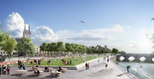 photo l’esplanade
au bord de maine couvre 250 mètres des voies sur berge. &copy; dr