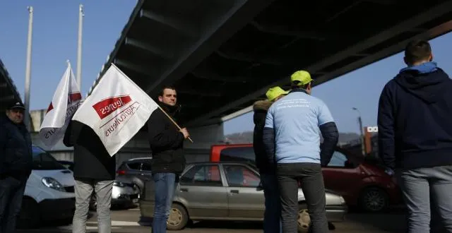 photo la fnsea et les jeunes agriculteurs ont demandé dans une lettre ouverte au président emmanuel macron de les recevoir « dans les plus brefs délais ». &copy; charly triballeau / afp