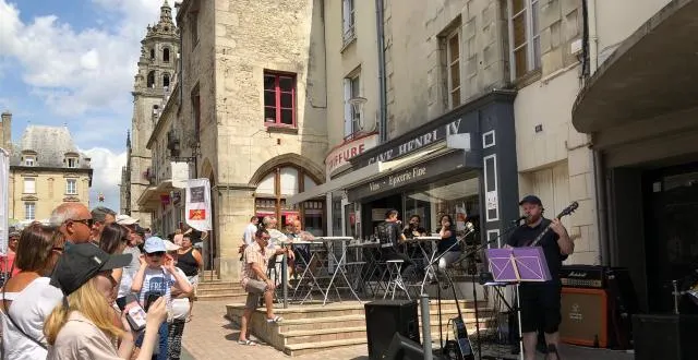 photo plusieurs bars et cavistes ont joué le jeu de la première fête de la bière d’argentan, ce dimanche 7 juillet. &copy; ouest-france