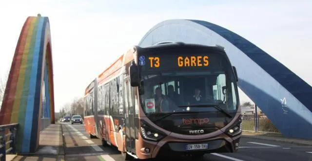 photo ce lundi 10 juin, place aristide-briand au mans, seront présentés au grand public un bolide et un bus électriques qui carburent à l’hydrogène. &copy; archives