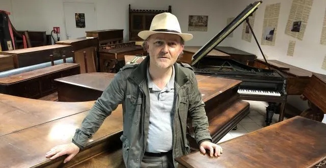 photo pour l’heure, les 42 pianos de pierre tisseyre sont entreposés au magasin music’alençon, cours clemenceau. &copy; ouest-france