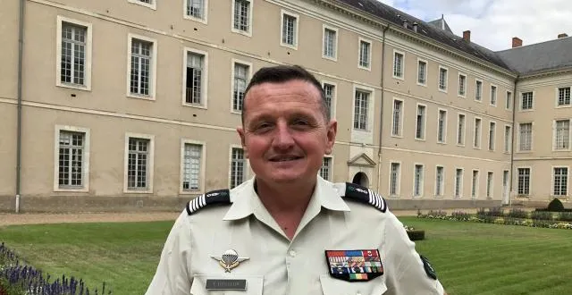 photo le colonel emmanuel dosseur a pris le commandement du prytanée militaire national cet été. &copy; ouest-france