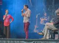 Actu sortie françois morel ici, en 2017, lors de son passage sur la scène de brioux avec enzo enzo rendra hommage à raymond devos.