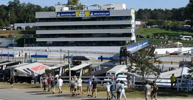 photo le circuit de road atlanta possède désormais une tribune officielle digne de ce nom. photo michelin