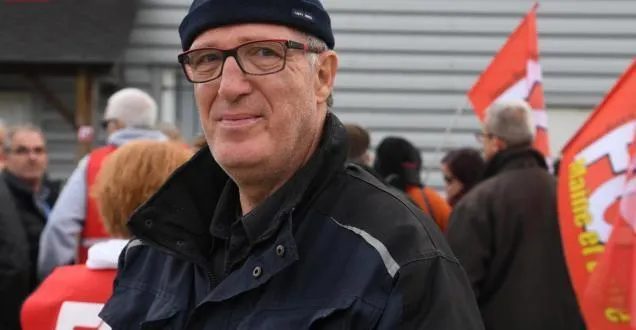 photo maine-et-loire. grève chez adiate : « sans salaire, on fait comment pour vivre ? »