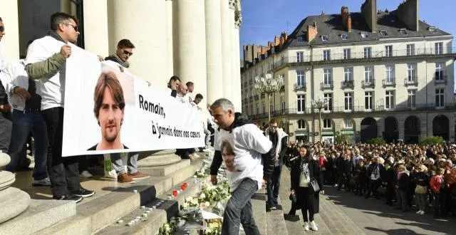 photo en octobre 2016, 2 000 personnes rendaient hommage à romain barré. &copy; archives thierry creux / ouest-france