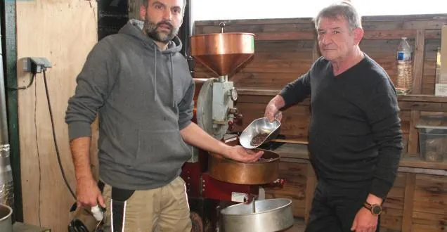photo la flèche. artisanat : le brasseur et le torréfacteur s’associent