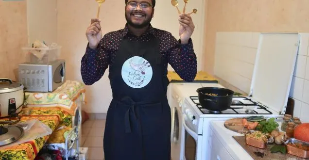 photo le mans. le youtubeur julien bart, un passionné de cuisine indienne bientôt chef à domicile
