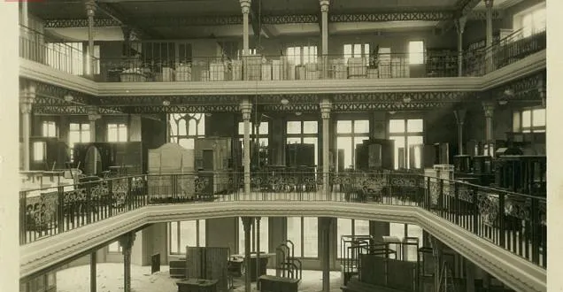 photo angers. notre chronique histoire : des nouvelles galeries aux galeries lafayette