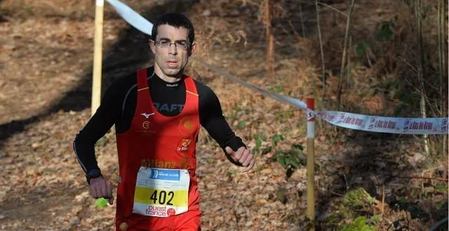 photo cross ouest france 2020 dans les bois de l' épau au mans
la course trail 24 km
antoine exmelin &copy; franck dubray