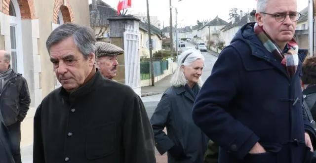 photo françois fillon, pénélope fillon et marc joulaud, à sablé-sur-sarthe. &copy; ouest france