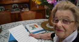 Actu sortie gabrielle grandière, âgée de 92 ans sur cette photo, a assuré être l’autrice de la comptine « pirouette cacahuète ».