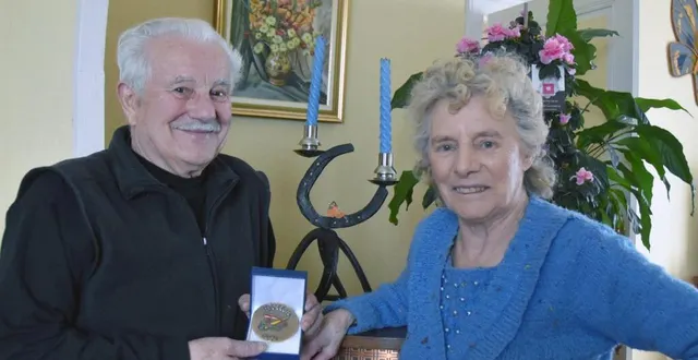 photo quarante années de présidence largement saluées pour michel toujours soutenu par marcelle. &copy; le maine libre