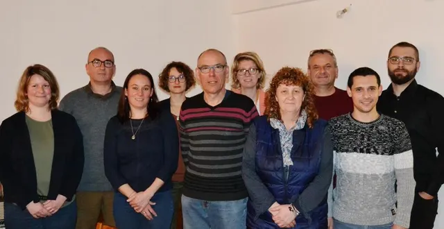 photo de gauche à droite, au 1er rang : lucie bouscaud-jousselin, laëtitia perdereau, dany delorme, mickaëlle bossard, marc boulifard. au 2e rang : bertrand duvail, floriane decherf, catherine evan, laurent gourdeau, allan thomas (sylvain joubert, absent). &copy; le maine libre