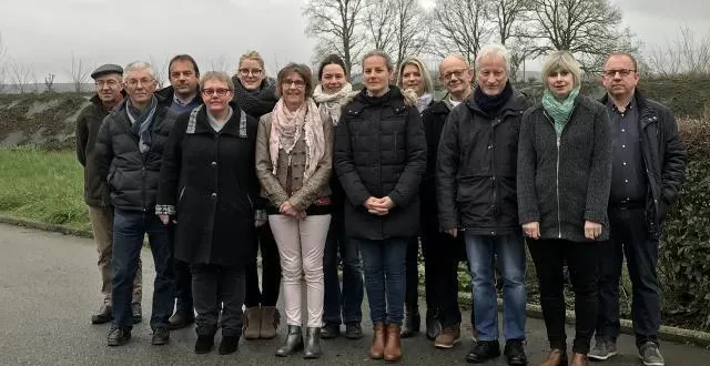 photo de gauche à droite, au premier rang : jean-claude deshayes, brigitte messager, valérie bodereau, maryline brindeau, dominique busson, virginie mercier. au second rang : thierry dumaine, christian le port, virginie noël, diane vidal, corine loupil, andré foyer, jean-philippe hamard. absents : yoann guillaume et anthony roquier. &copy; ouest-france