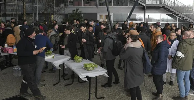 photo fac en arrêt mais fac vivante à le mans université, hier. &copy; le maine libre – yvon loué