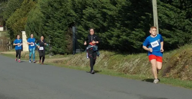 photo les pompiers de cinq centres  ont participé à la finale. &copy; le maine libre