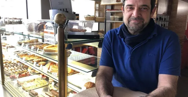 photo jean-françois galand, patron depuis plus 30 ans du salon de thé éponyme, place de la république, compte bien rester à la tête de son établissement encore quelques années et célébrer les 35 ans de la maison en novembre prochain. &copy; ouest-france