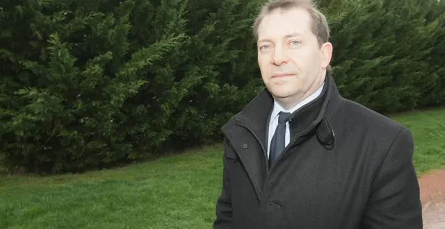 photo le maire sortant, sébastien gouhier, bascule en tête ce dimanche soir, avec 48 % des suffrages exprimés. &copy; archives