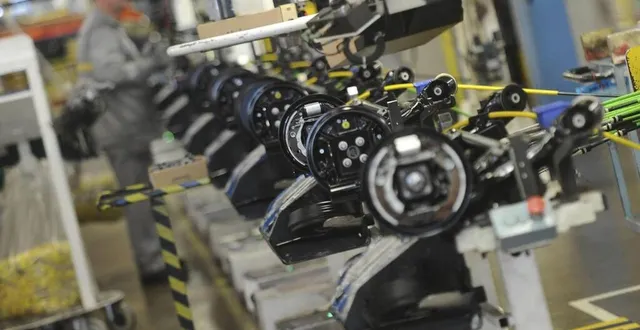 photo arrêt de la production chez renault. &copy; photo archives le maine libre - hervé petitbon