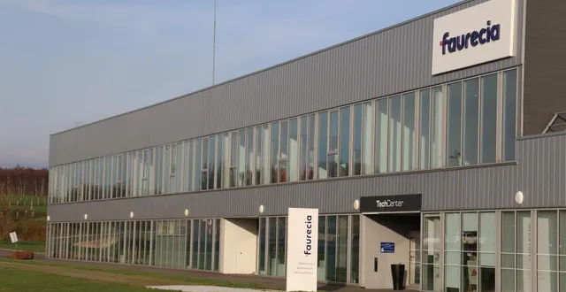 photo l’entreprise faurecia, à caligny, emploie environ 1 250 personnes. &copy; ouest-france