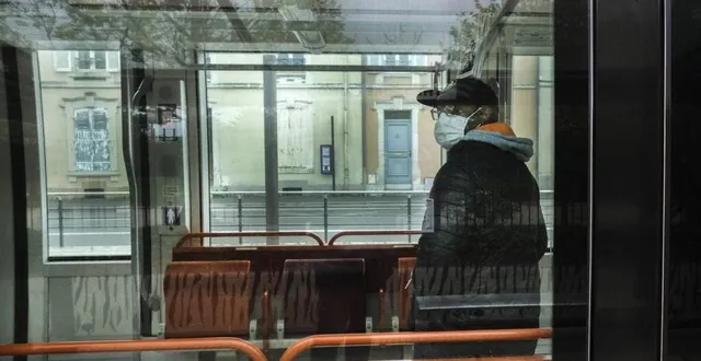 photo les voyageurs devront respecter leurs distances avec les autres usagers. &copy; le maine libre – denis lambert