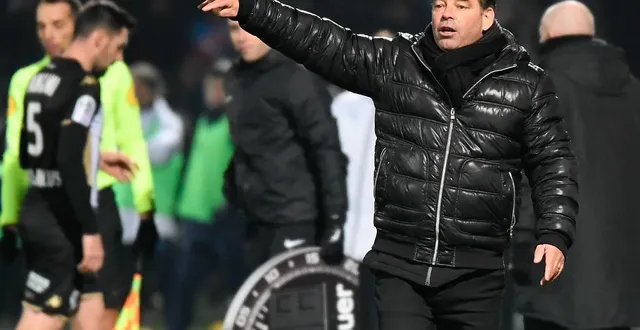 photo stéphane moulin et le sco se maintiennent pour la 5e fois d'affilée : objectif atteint. &copy; franck dubray