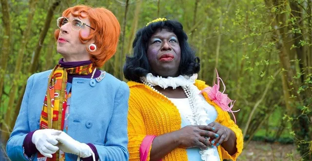 photo un peu de légèreté avec ces deux comédiens fertois. &copy; archives le maine libre