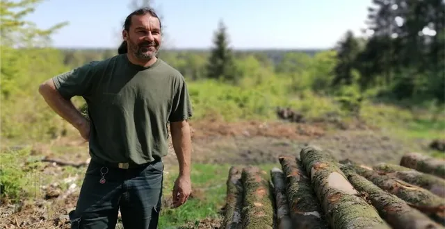 photo romuald heslot est garde forestier dans la forêt d’andaine depuis 2012. &copy; ouest-france