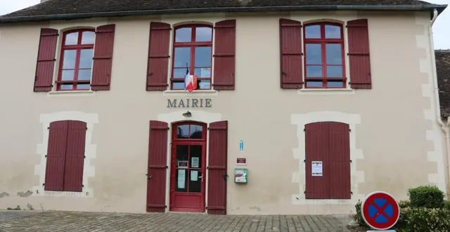 photo les équipes municipales élues au complet le 15 mars n’ont toujours pas pu être installées. &copy; archives le maine libre