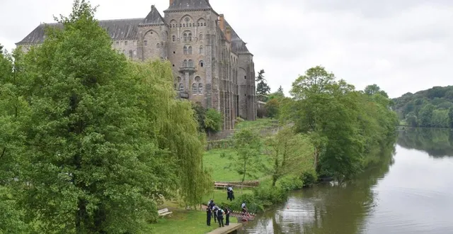 photo les plongeurs de la brigade fluviale de nantes ont retrouvé le corps sans vie dans la sarthe, à solesmes, samedi. &copy; ouest-france