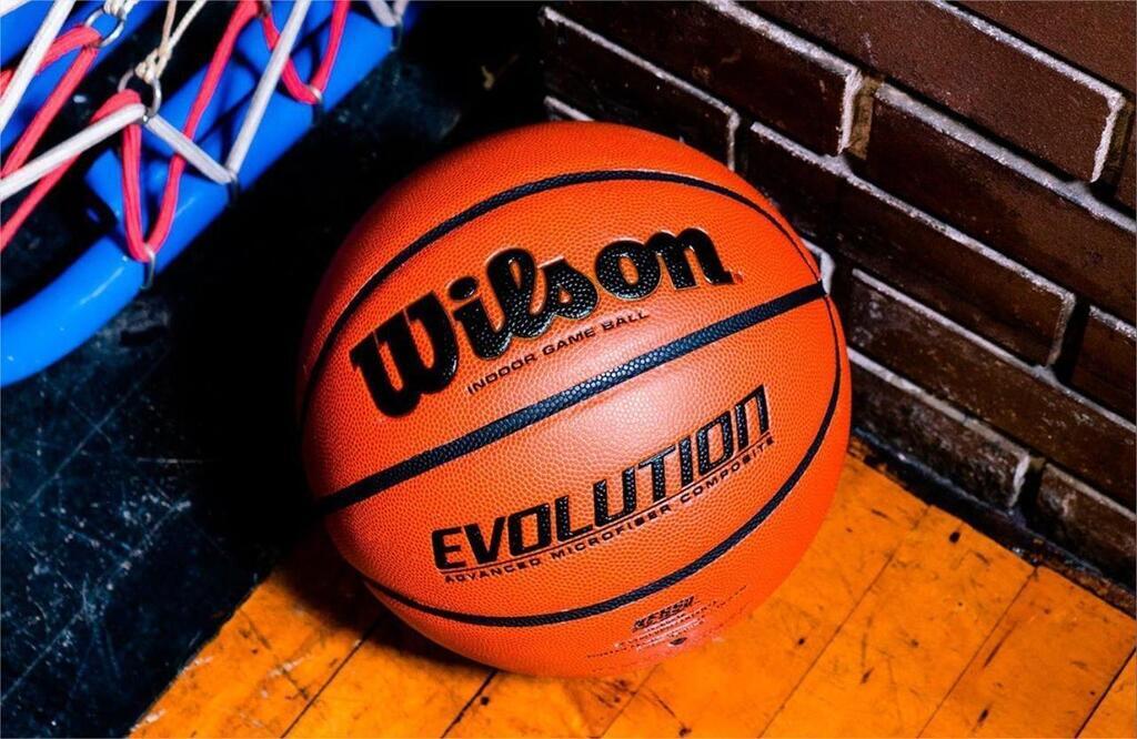 Pourquoi les ballons de basket sont-ils orange ?