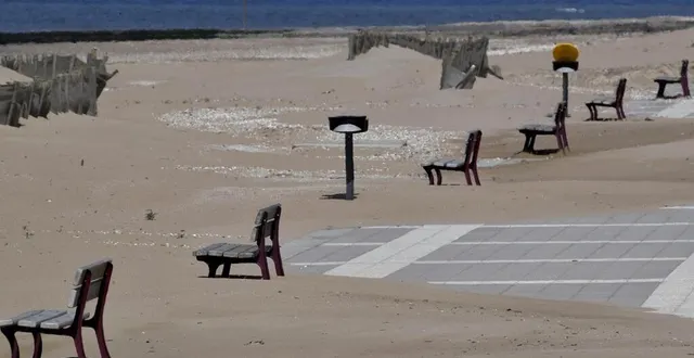 photo la plage d’houlgate vide le 8 mai dernier. &copy; photo stéphane geufroi / ouest-france