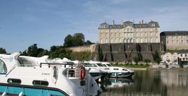 photo les bateaux d’anjou navigation doivent rester à quai, à sablé-sur-sarthe. &copy; ouest-france
