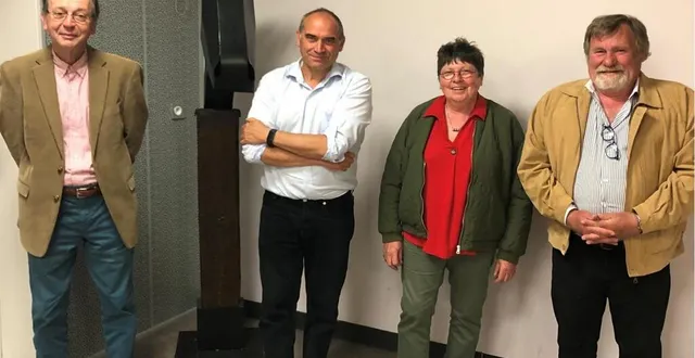 photo de gauche à droite : michel potier, troisième adjoint, didier duvaldestin, maire, anne-marie foubert, deuxième adjointe et jean le flohic, premier adjoint. &copy; ouest-france