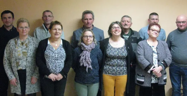 photo le conseil municipal au grand complet. &copy; ouest-france