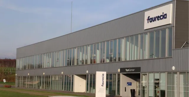 photo l’entreprise faurecia, à caligny, emploie environ 1 200 personnes. &copy; archives ouest-france