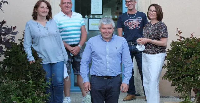 photo évelyne maillard, joseph harivel, frédéric cosson, cédric etiembre et magali fardao. &copy; le maine libre