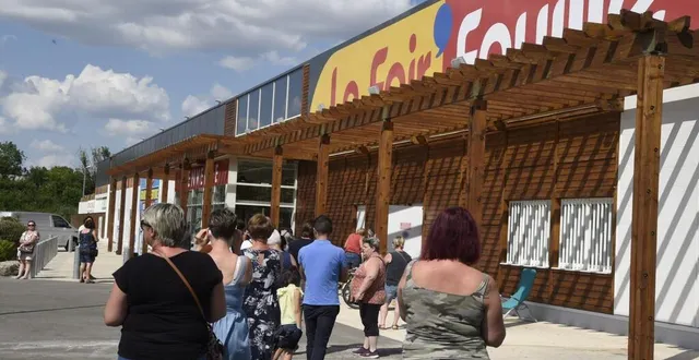 photo des clients ont découvert la nouvelle foir’fouille en avant-première, ce mardi 2 juin. &copy; co – marie delage