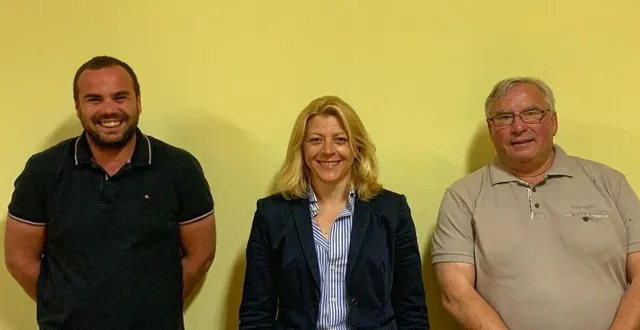photo de gauche à droite : vincent hesloin (deuxième adjoint), béatrice métayer (maire), hervé fournet (premier adjoint). &copy; ouest-france