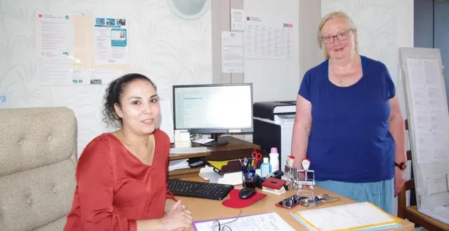 photo hanane fikry succède à claire grégoire aux mairies de canapville (photo), fresnay-le-samson et les champeaux. elle intervient également à la mairie du renouard. claire grégoire peut désormais savourer sa retraite qui sera néanmoins active au niveau du diocèse et du pôle missionnaire où elle est investie. &copy; ouest-france