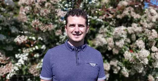 photo nicolas carlési, l’inventeur du robot aspirateur jellyfishbot. &copy; iadys