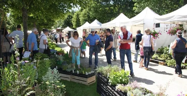 photo chaque année, les rendez-vous aux jardins rassemblent beaucoup de personnes. &copy; archives ouest-france