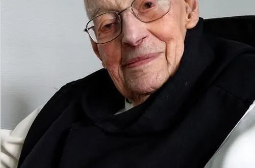 photo le père bruno a fêté samedi 6 juin son 100e anniversaire. &copy; ouest-france